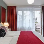 Tomasza 25